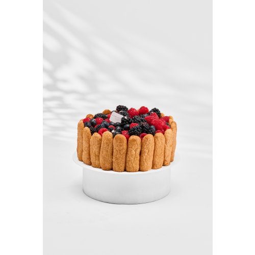  Charlotte fruit rouge    8 personnes  8 personnes 